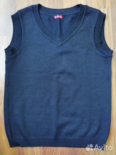 Синий жилет для мальчика