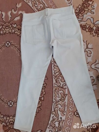 Брюки капри