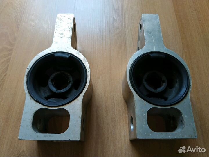 Сайлентблок переднего рычага Тигуан