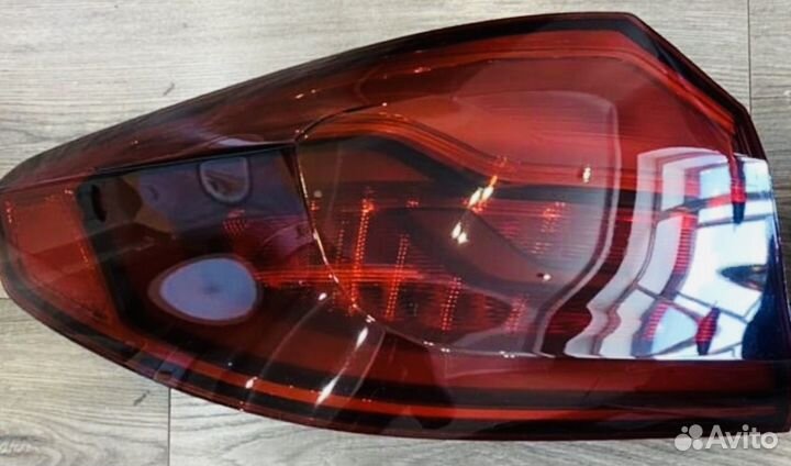 Задние оригинальные фонари bmw g 30 дорест