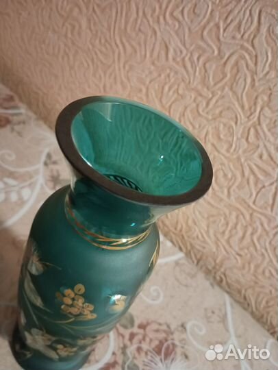 Ваза зелёное стекло