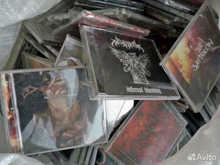 Коллекция CD дисков metal,более 400 позиций в нали