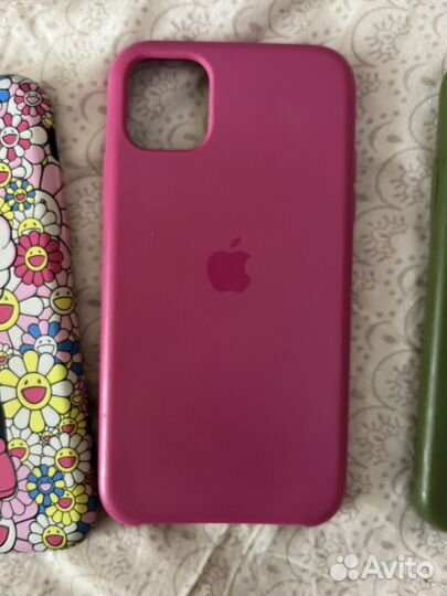 Чехлы на телефон iPhone 11