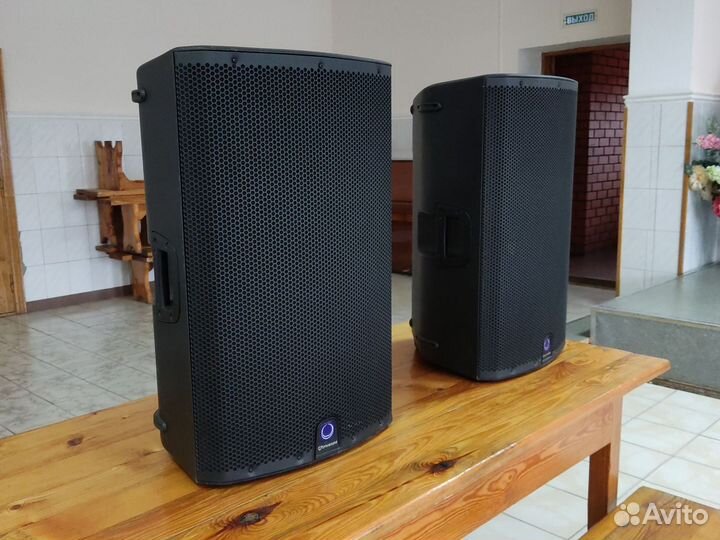 Колонки Turbosound IQ15