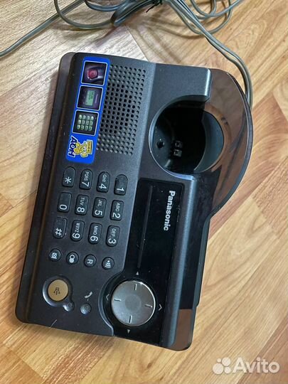 Радиотелефон Panasonic KX-TCD235RU