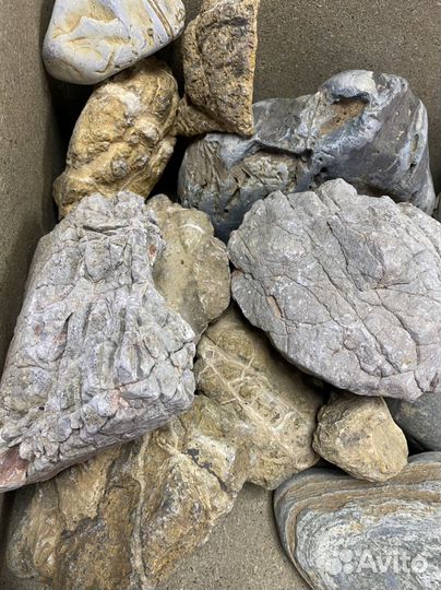 Коряги и камни в аквариум, грунт