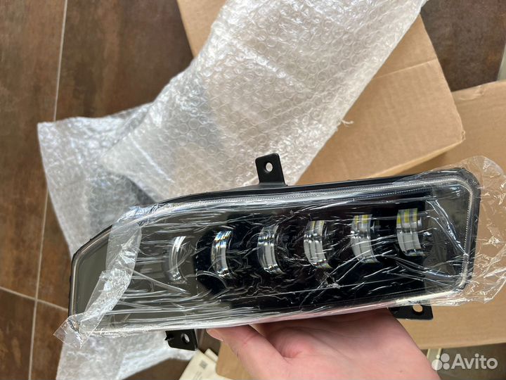 Противотуманные фары светодиодные на Nissan