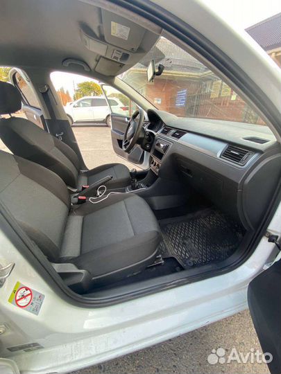 Skoda Rapid 1.6 МТ, 2019, 290 000 км