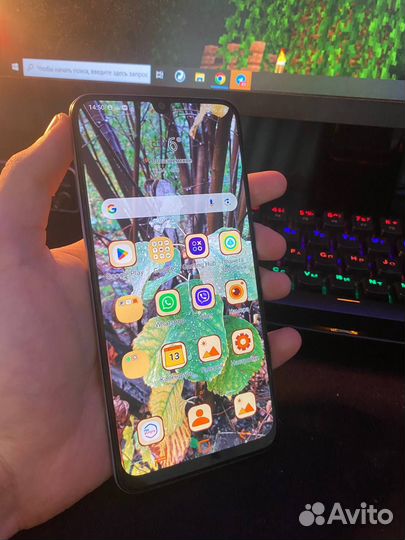 Samsung Galaxy A50, 4/128 ГБ