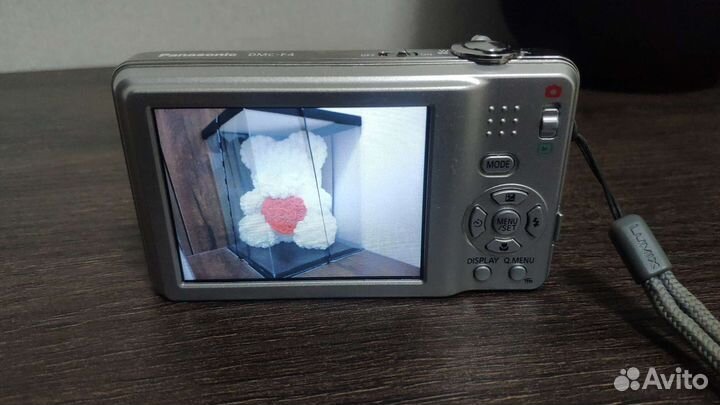 Компактный фотоаппарат Panasonic Lumix DMC-F4