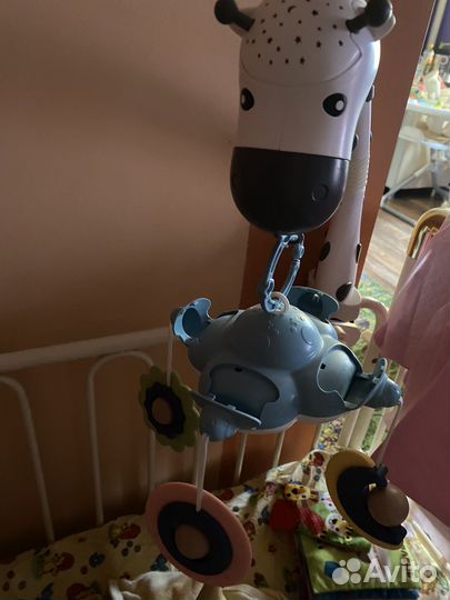 Мобиль на кроватку жирафик