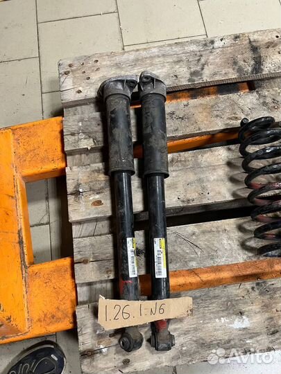 W205 Mercedes C205 амортизатор задний