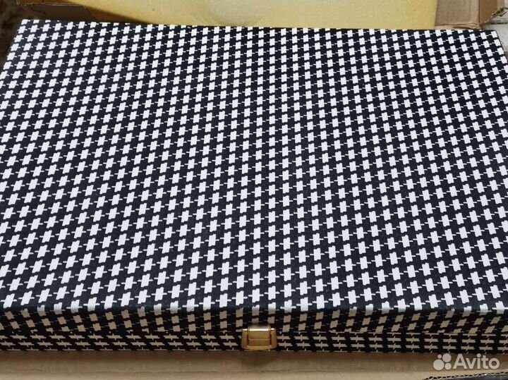 Набор столовых приборов на 12 персон