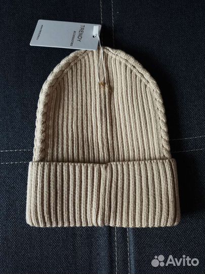 Шапка для девочки новая
