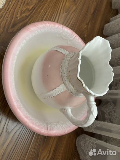 Кувшин и чаша