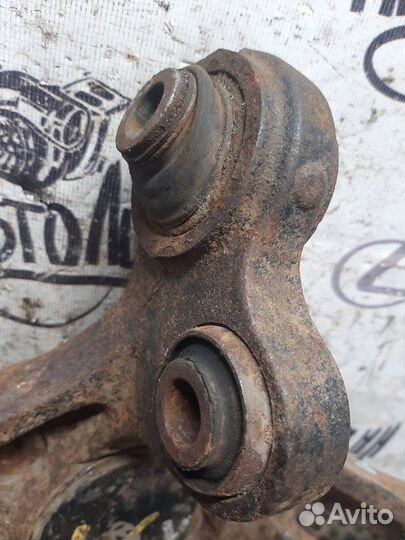 Кулак (цапфа) задний правый Hyundai Elantra 2008