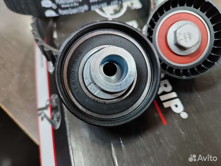 Комплект грм лада priora vesta Gates K015631XS