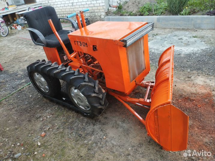 Самодельный мини трактор на гусенницах