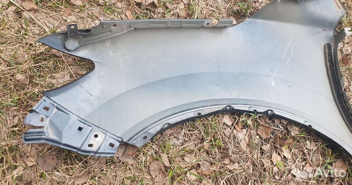 Продам крыло правое на X-trail T32