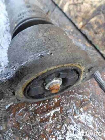 Амортизатор задний R Mercedes C-klasse W204