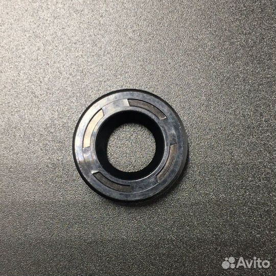 Сальник Yamaha (93101-10811) (10.8x21x7) (Yamaha)