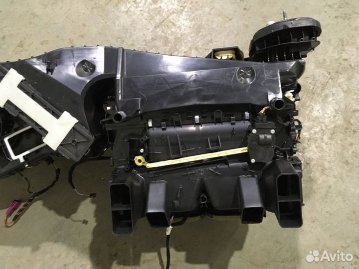 Корпус печки Mercedes-Benz E-Class C207 273966