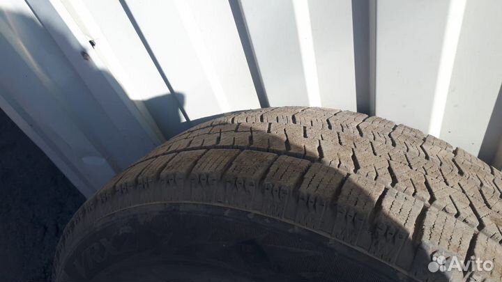 Bridgestone blizzak vrx2 195/65/15