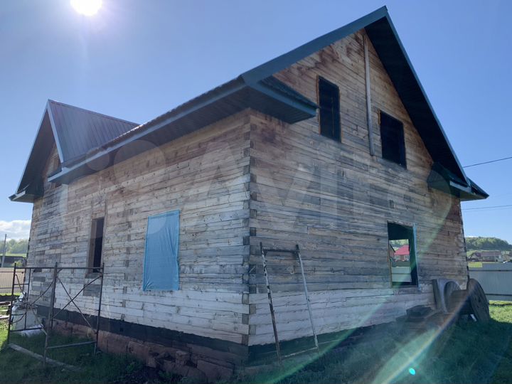 Дом 180 м² на участке 15 сот.