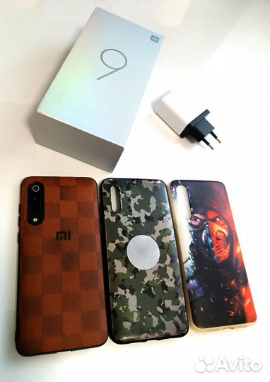 Xiaomi Mi 9, 6/64 ГБ