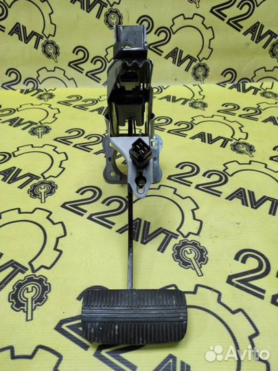 Педаль тормоза Nissan Primera TP12 QR20DE 09.2004