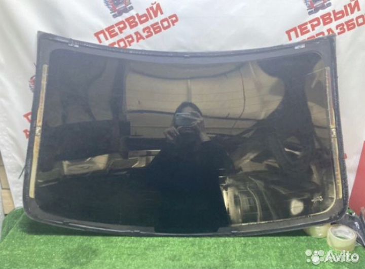 Стекло заднее заднее Kia Rio 3 2015