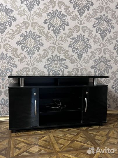 Тумба под телевизор