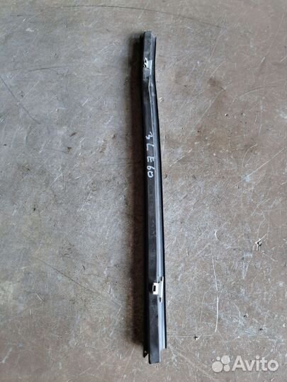 Бархатка двери задний BMW E60