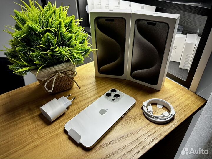 iPhone 15 Pro Max, 256 ГБ