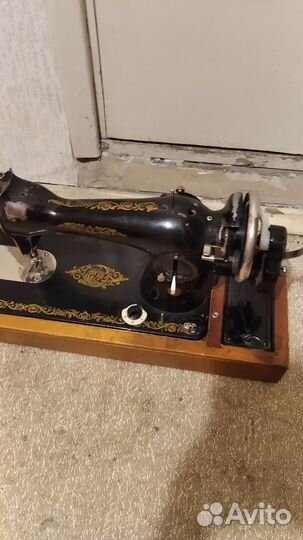 Швейная машина