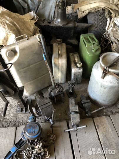Фляги, канистры, наковальня 100 кг