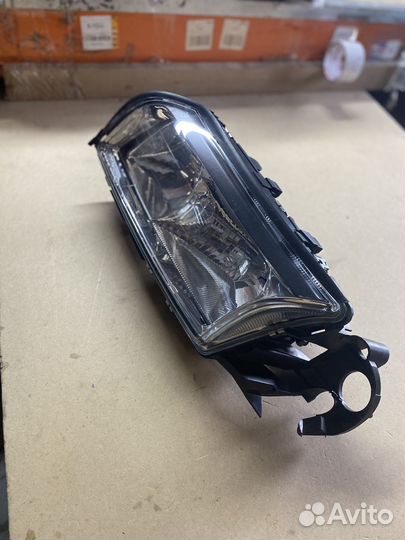 Фара передняя левая volvo s80
