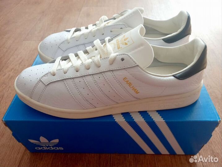 Кроссовки adidas Earlham
