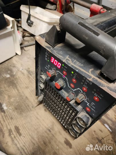 Сварочный аппарат EWM 300