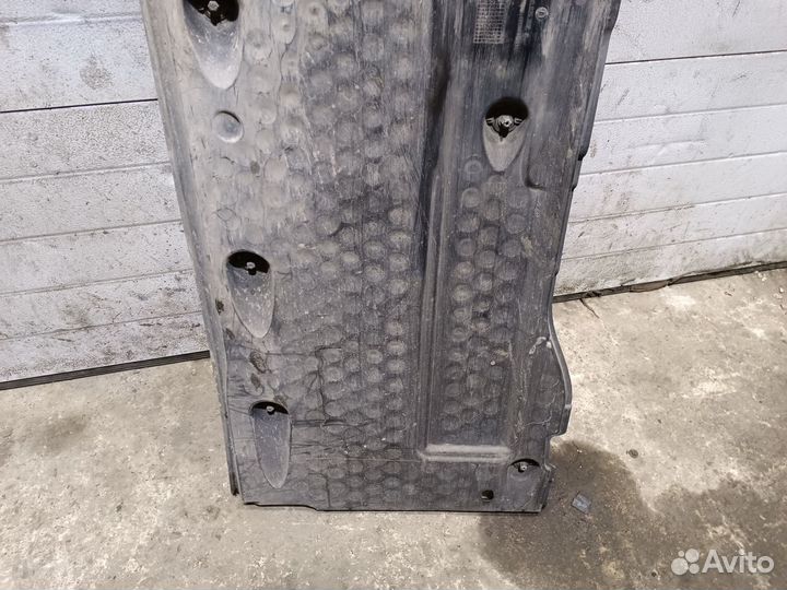 Правая защита днища для Volkswagen Tiguan 1 NF