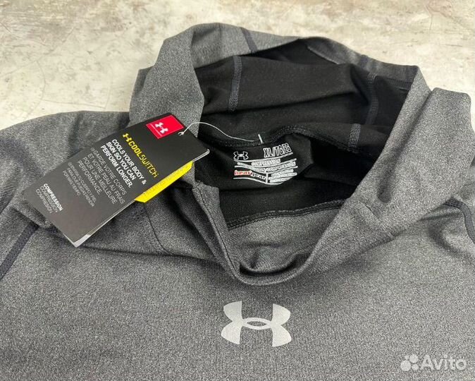 Лонгслив Under Armour с капюшоном