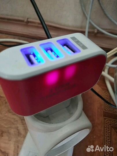 Зарядка на 3 USB