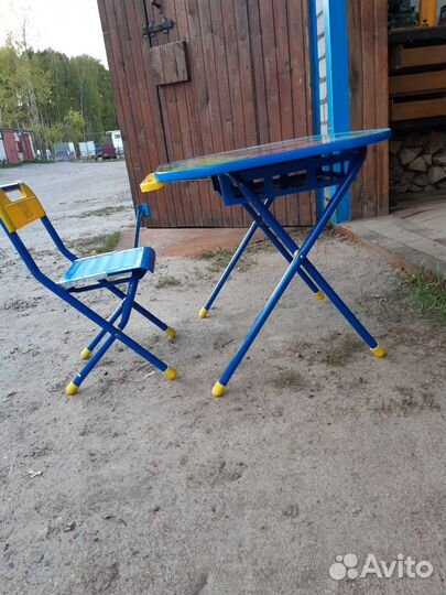 Детский складной столик и стульчик