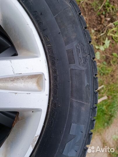 Nexen Winguard Ice 215/65 R16