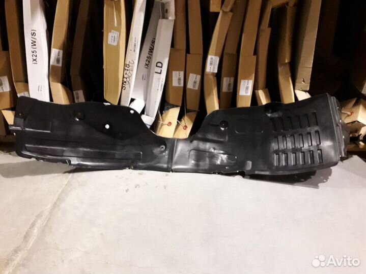Подкрылок передний левый Hyundai Santa Fe DM