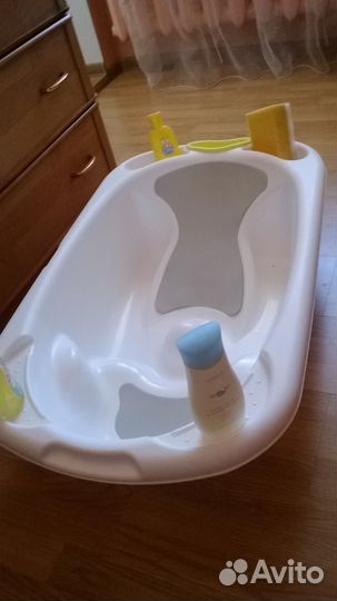 Ванночка с пеленальником