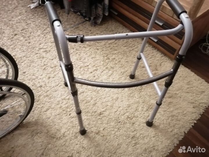 Ходунки для взрослых шагающие