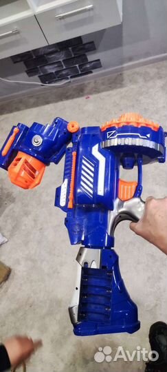 Бластер (автомат)