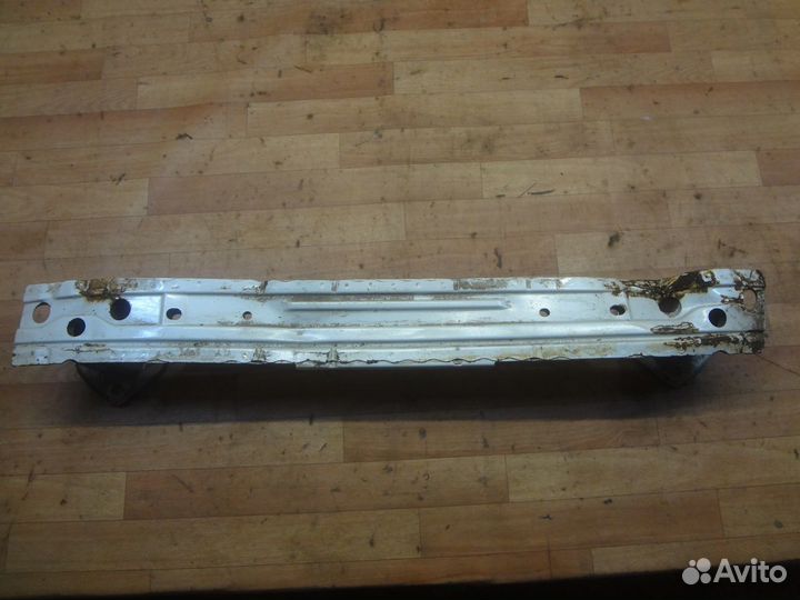 Subaru Forester S13 усилитель бампера