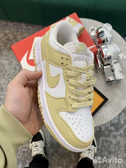 Nike Dunk Low 'Team Gold'